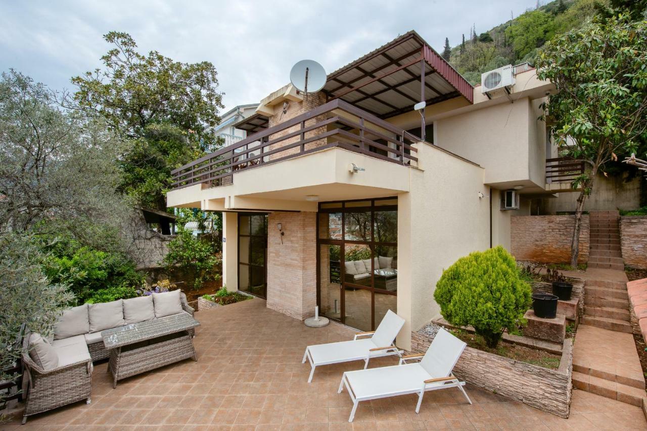 Villa Milana Budva Bagian luar foto